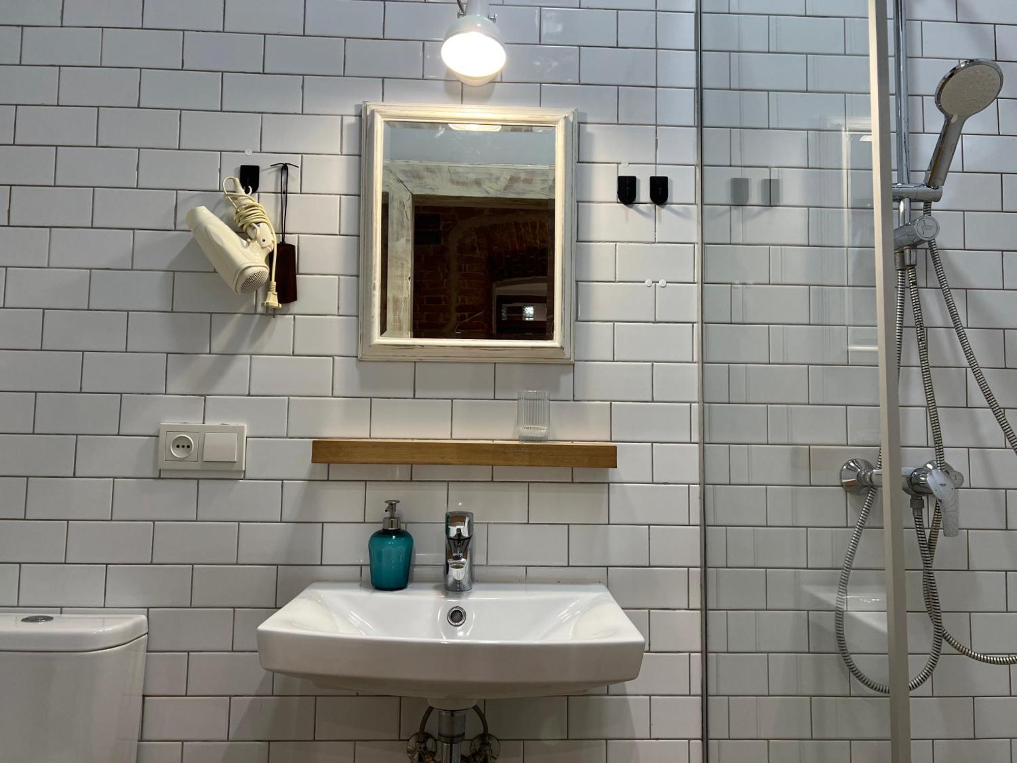 Loft-Style Apt On Virmenska Str リヴィウ エクステリア 写真