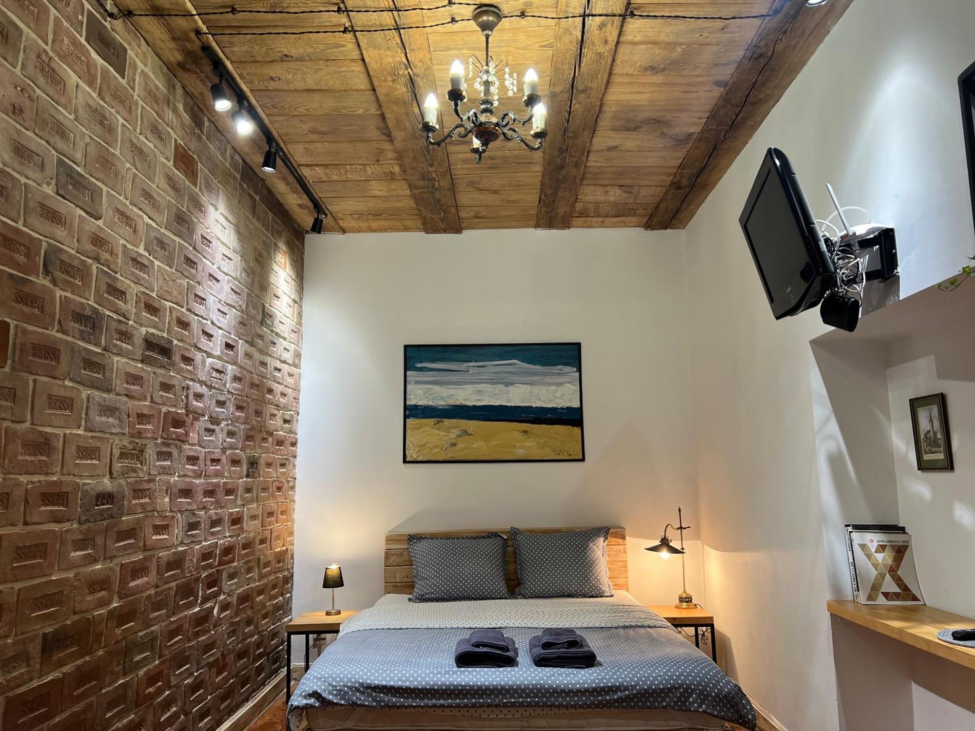 Loft-Style Apt On Virmenska Str リヴィウ エクステリア 写真