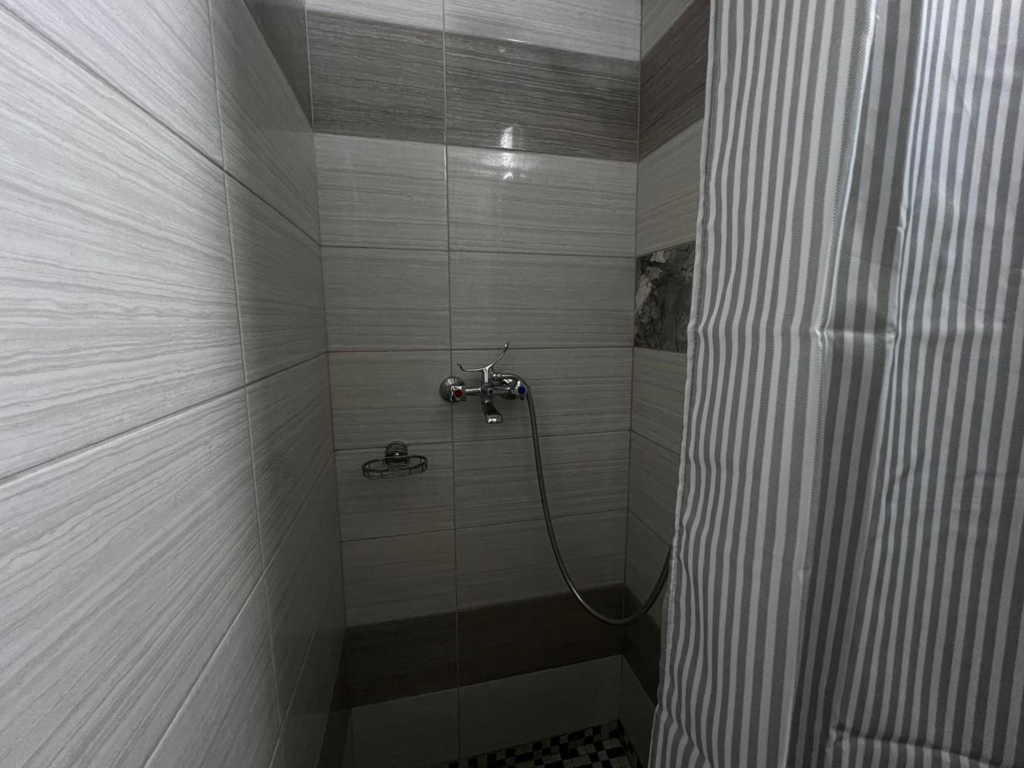 Loft-Style Apt On Virmenska Str リヴィウ エクステリア 写真
