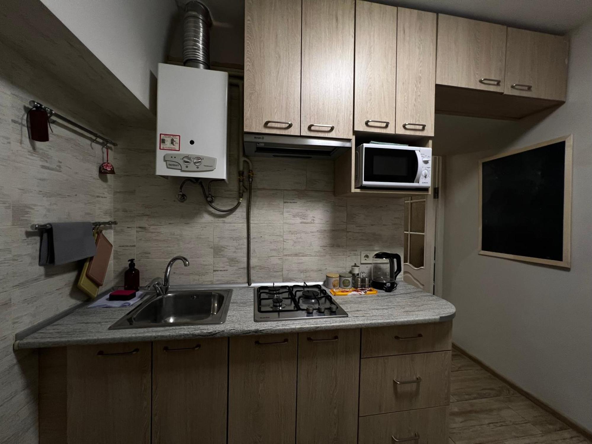 Loft-Style Apt On Virmenska Str リヴィウ エクステリア 写真