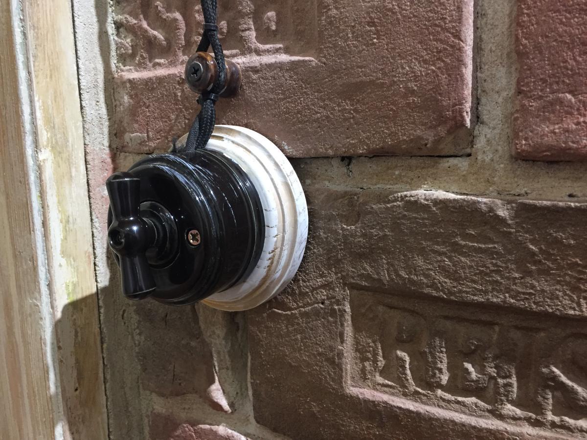 Loft-Style Apt On Virmenska Str リヴィウ エクステリア 写真