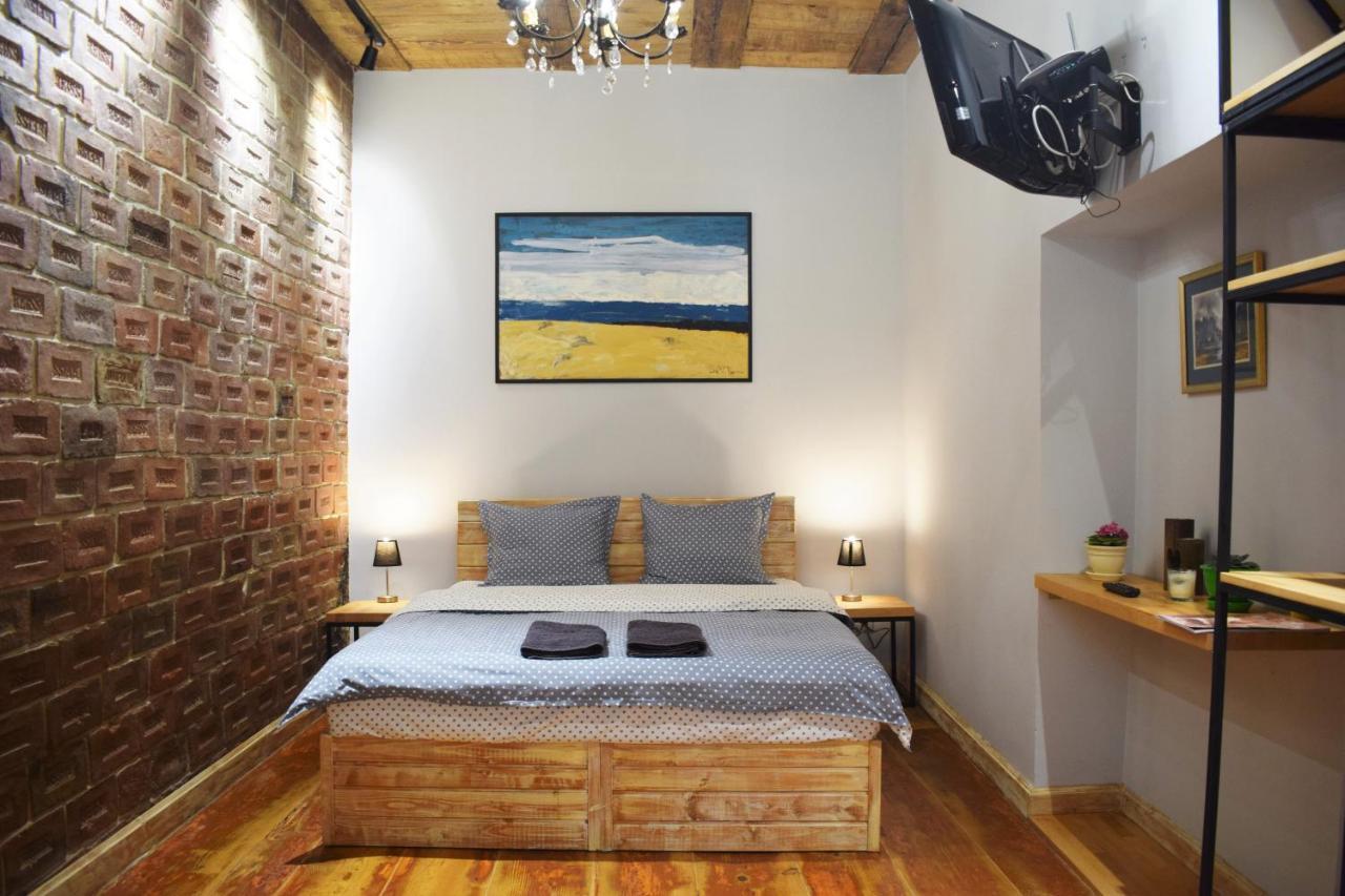 Loft-Style Apt On Virmenska Str リヴィウ エクステリア 写真