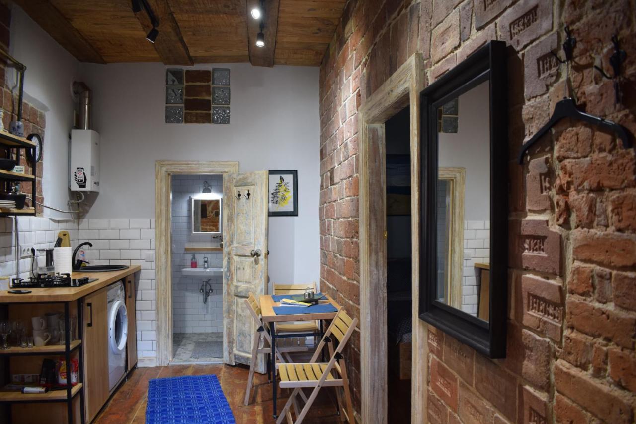 Loft-Style Apt On Virmenska Str リヴィウ エクステリア 写真