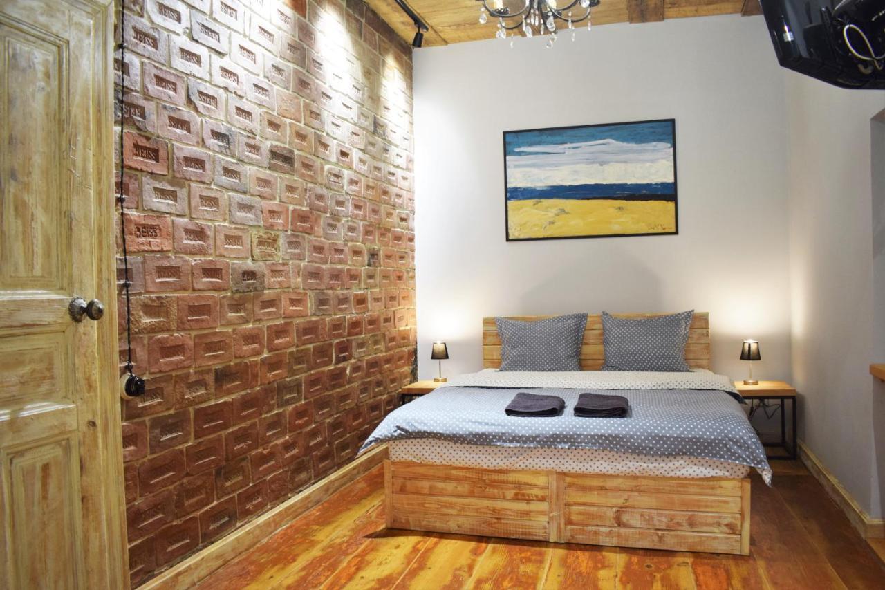 Loft-Style Apt On Virmenska Str リヴィウ エクステリア 写真
