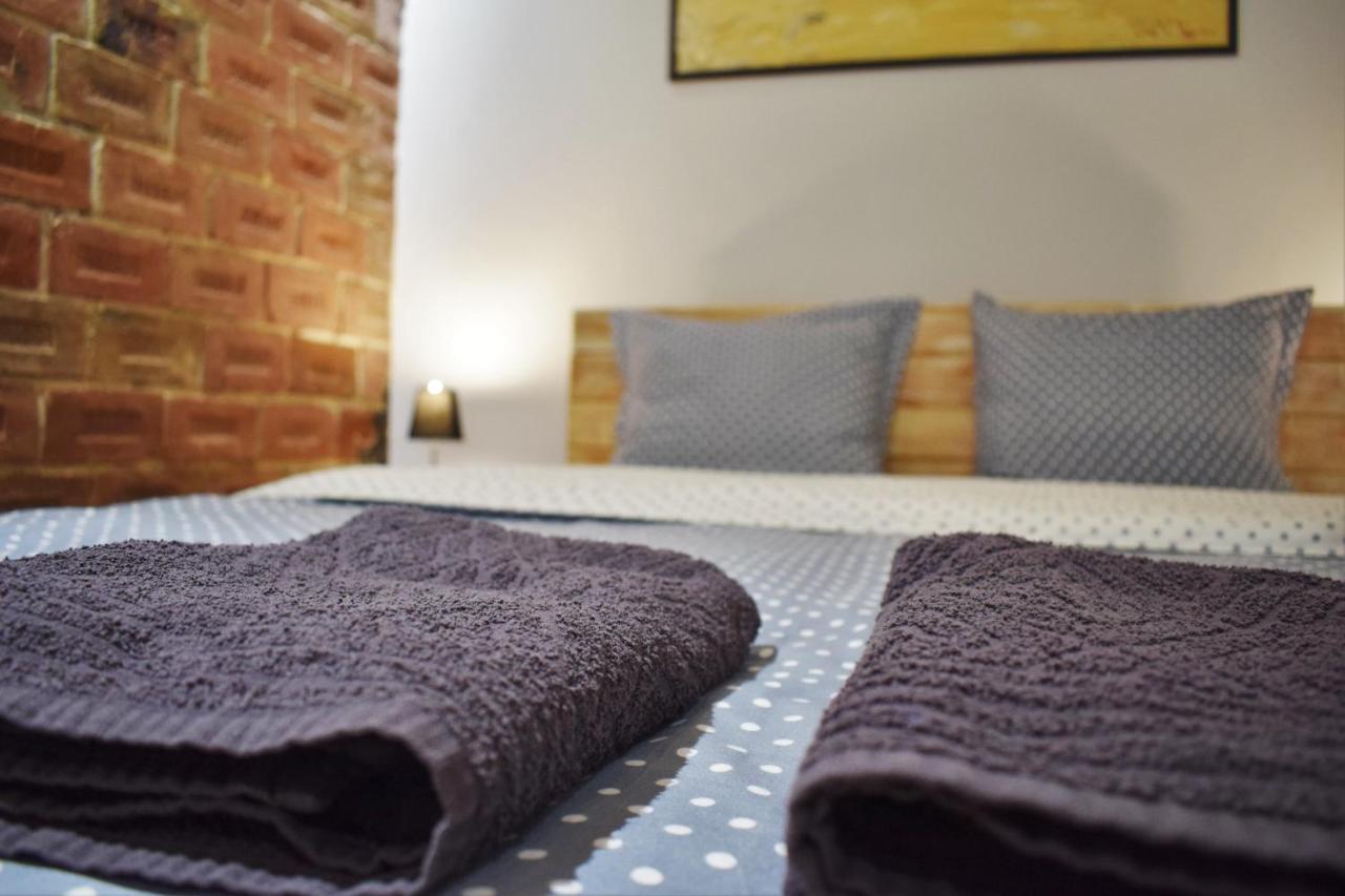 Loft-Style Apt On Virmenska Str リヴィウ エクステリア 写真