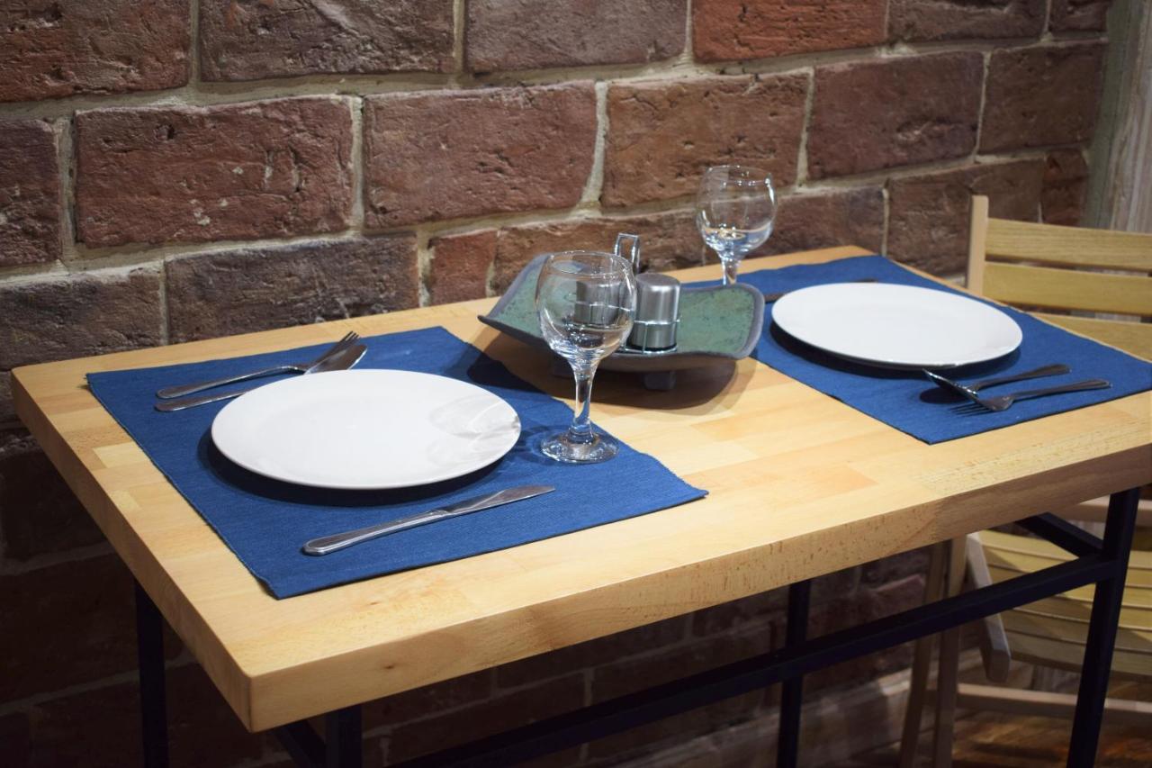 Loft-Style Apt On Virmenska Str リヴィウ エクステリア 写真