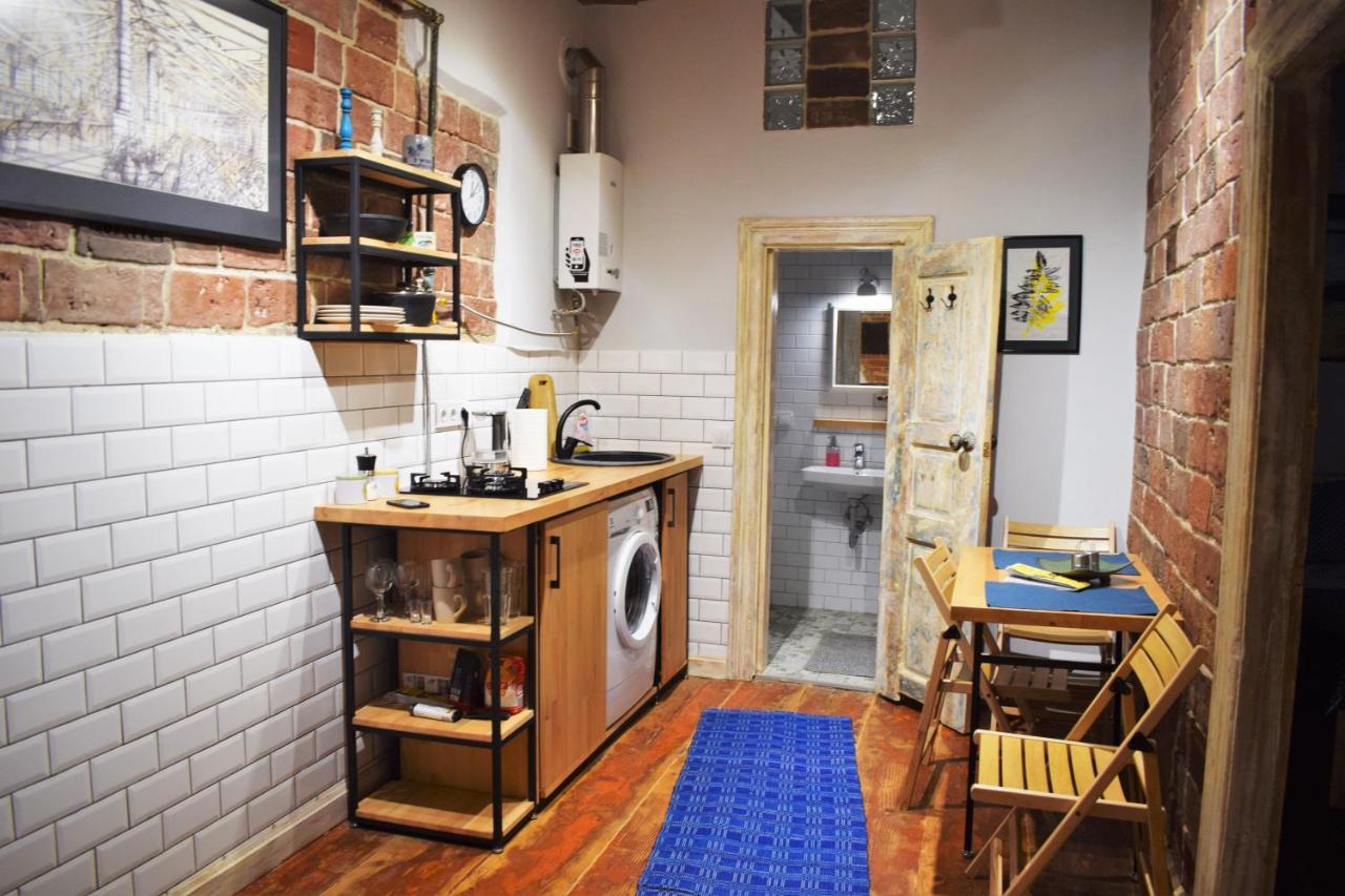 Loft-Style Apt On Virmenska Str リヴィウ エクステリア 写真