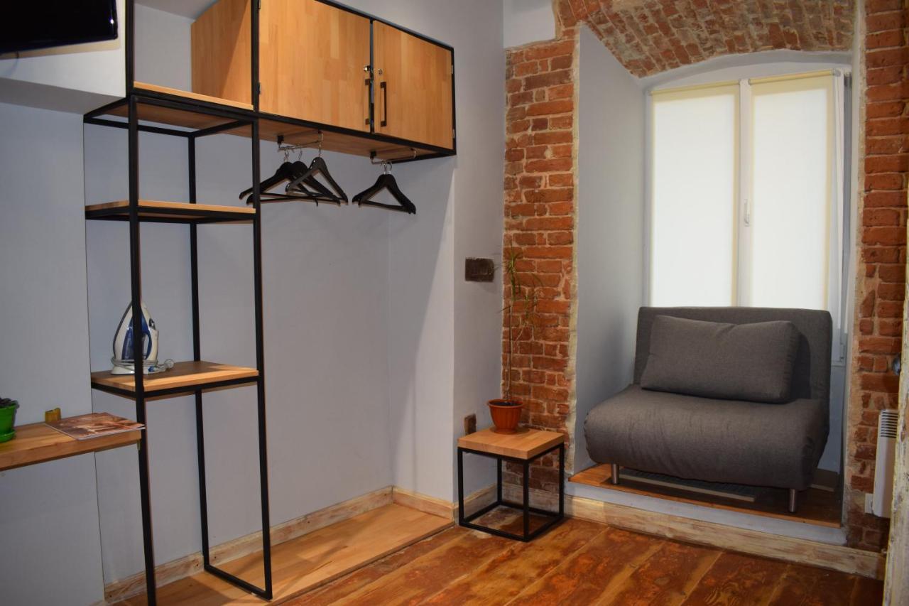 Loft-Style Apt On Virmenska Str リヴィウ エクステリア 写真